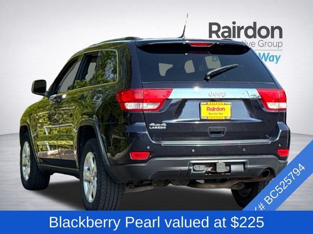 Used 2011 Blackberry Pearlcoat Jeep Laredo image 4