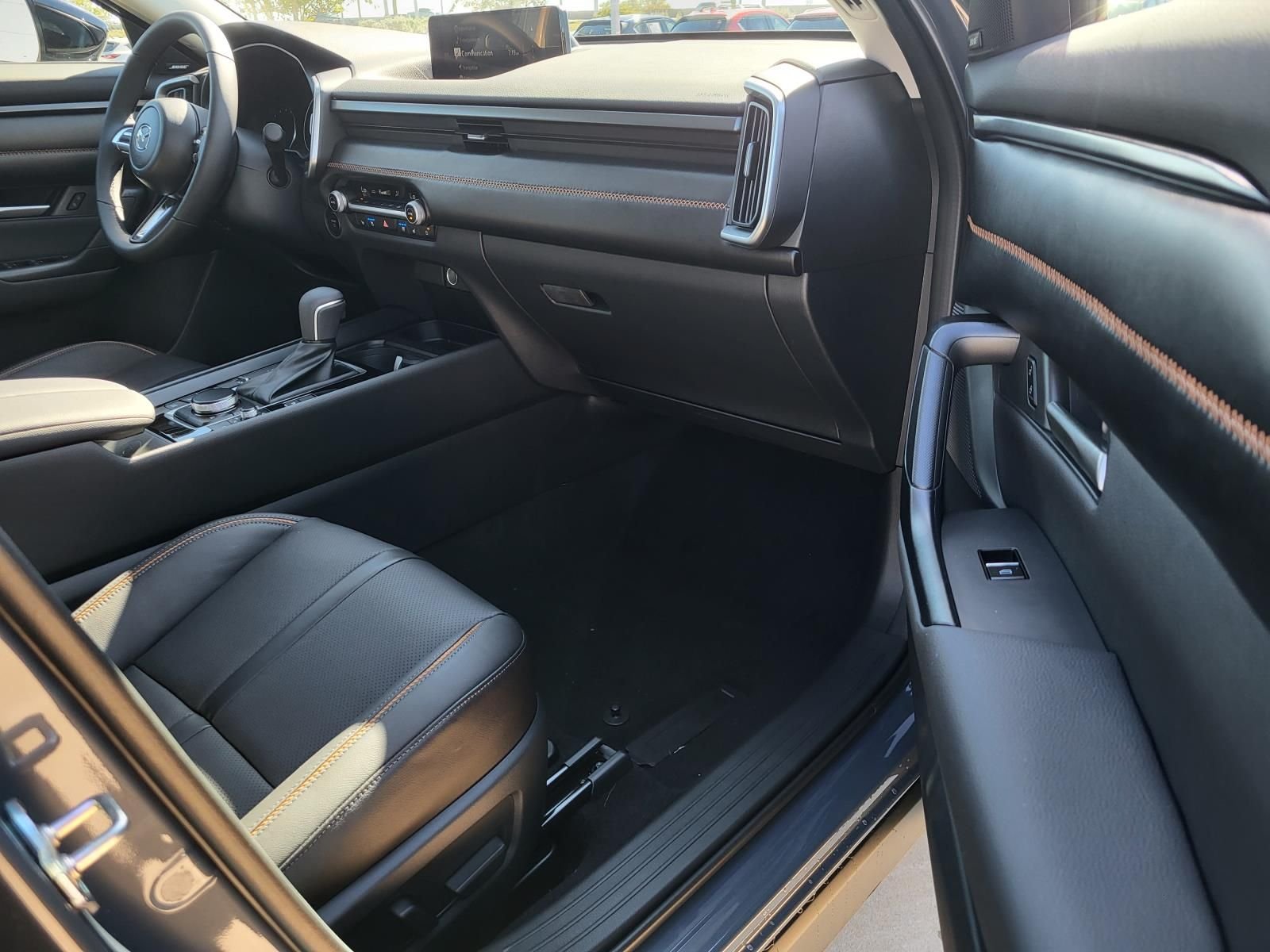 2026 Mazda CX-50 Premium - Photo 9