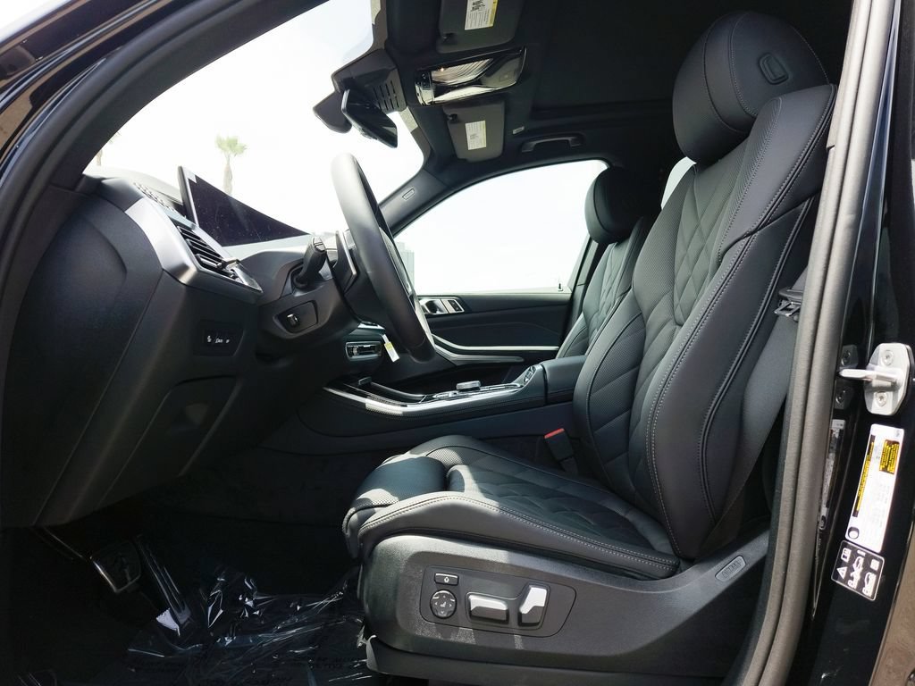 New 2026 Black Sapphire Metallic BMW xDrive40i image 7