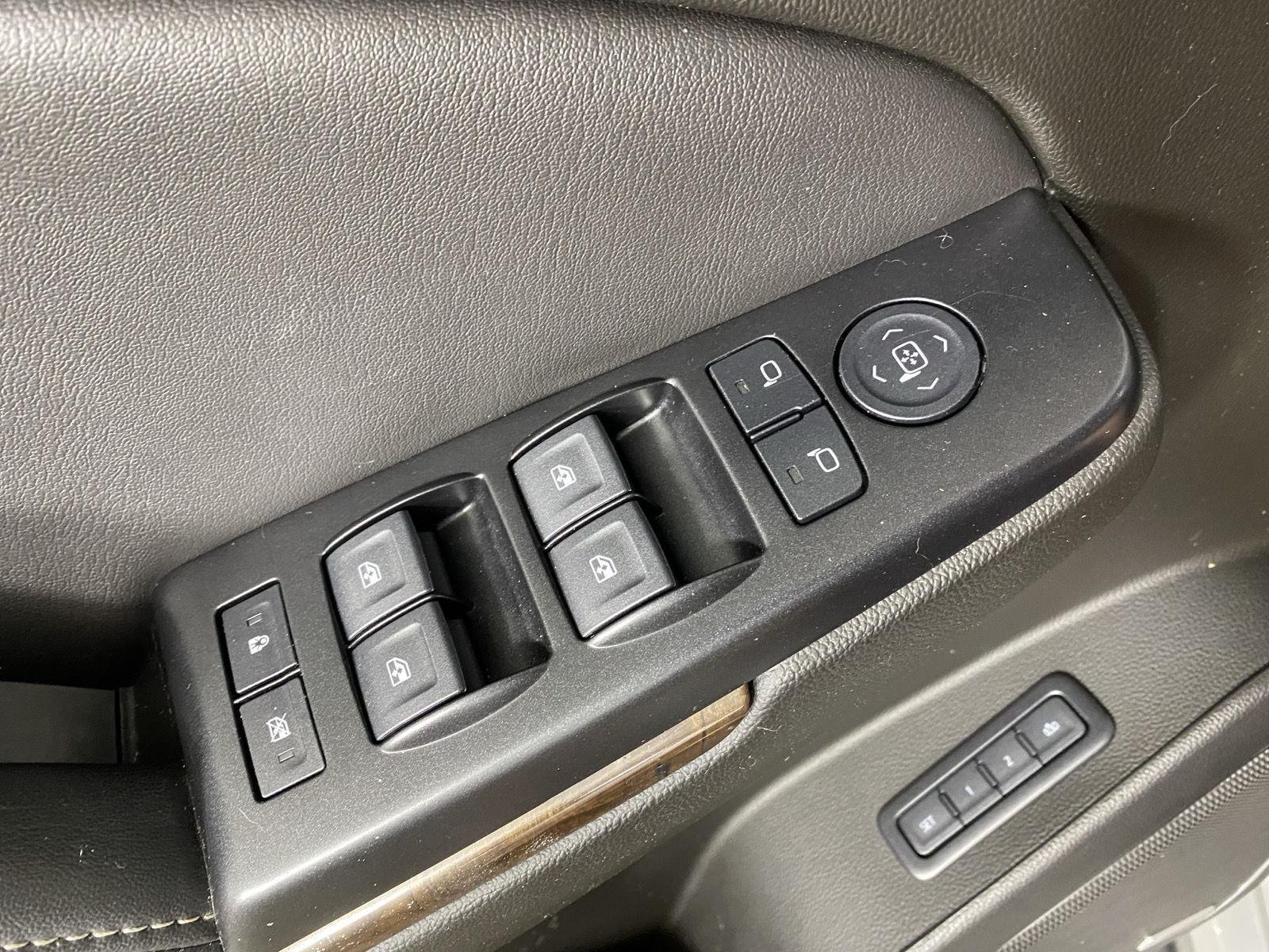 Used 2020 Silver Ice Metallic Chevrolet LT image 22