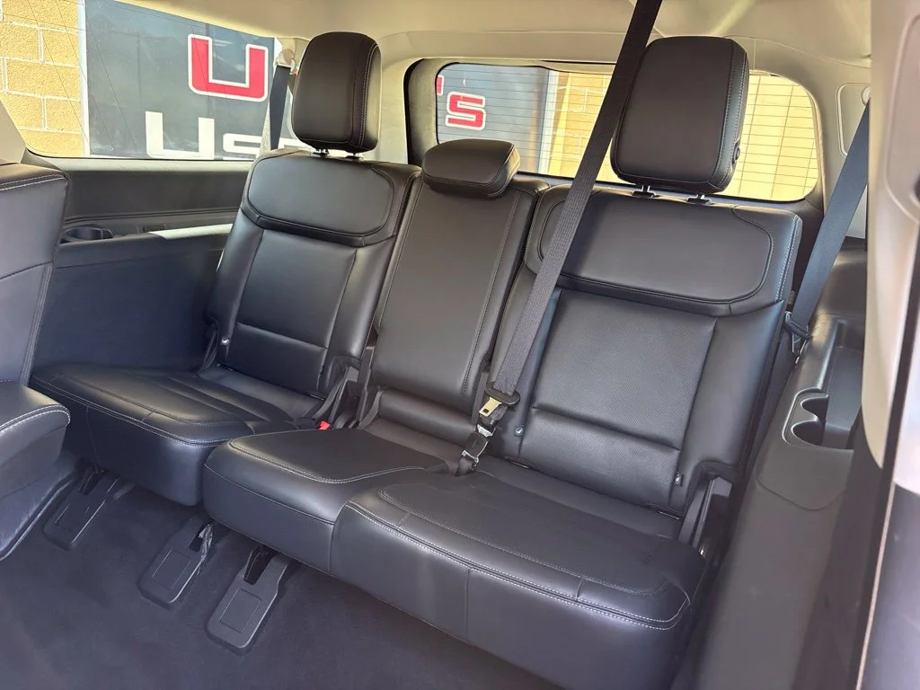 Used 2025 Black Ford Platinum image 16
