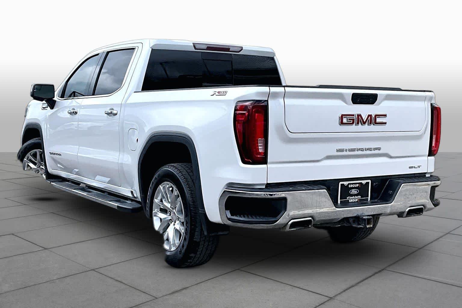 Used 2021 White Frost Tricoat GMC SLT image 13