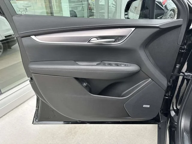Certified Used 2025 Stellar Black Metallic Cadillac Luxury image 13