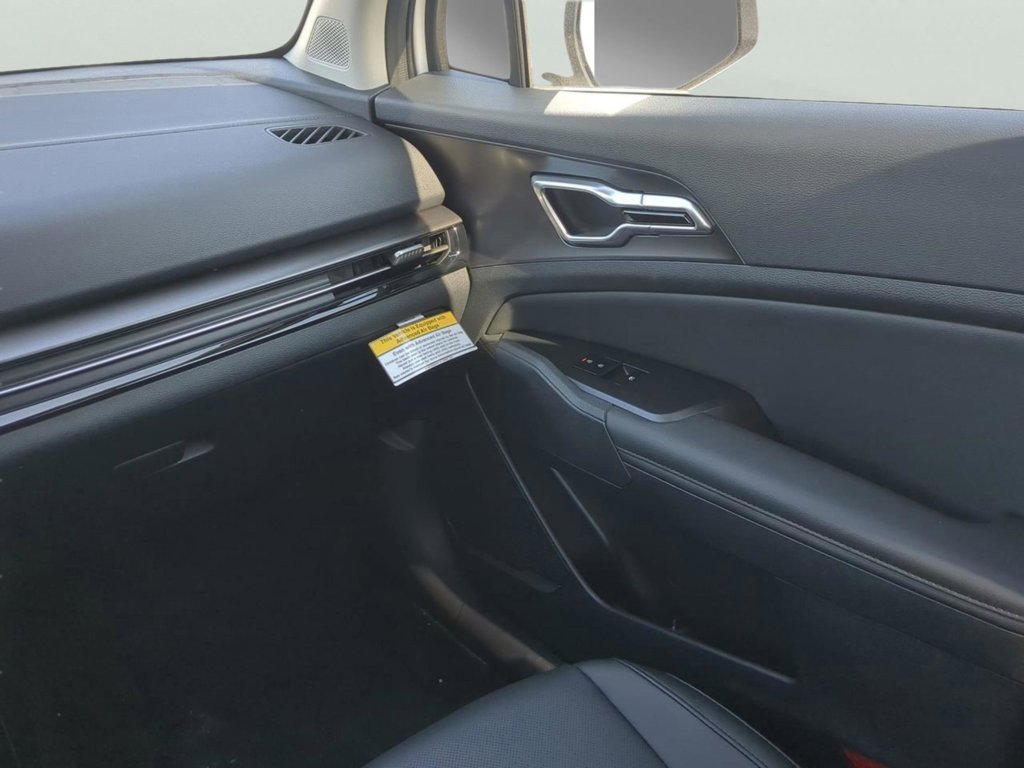 New 2026 Glacial White Pearl Kia EX image 16