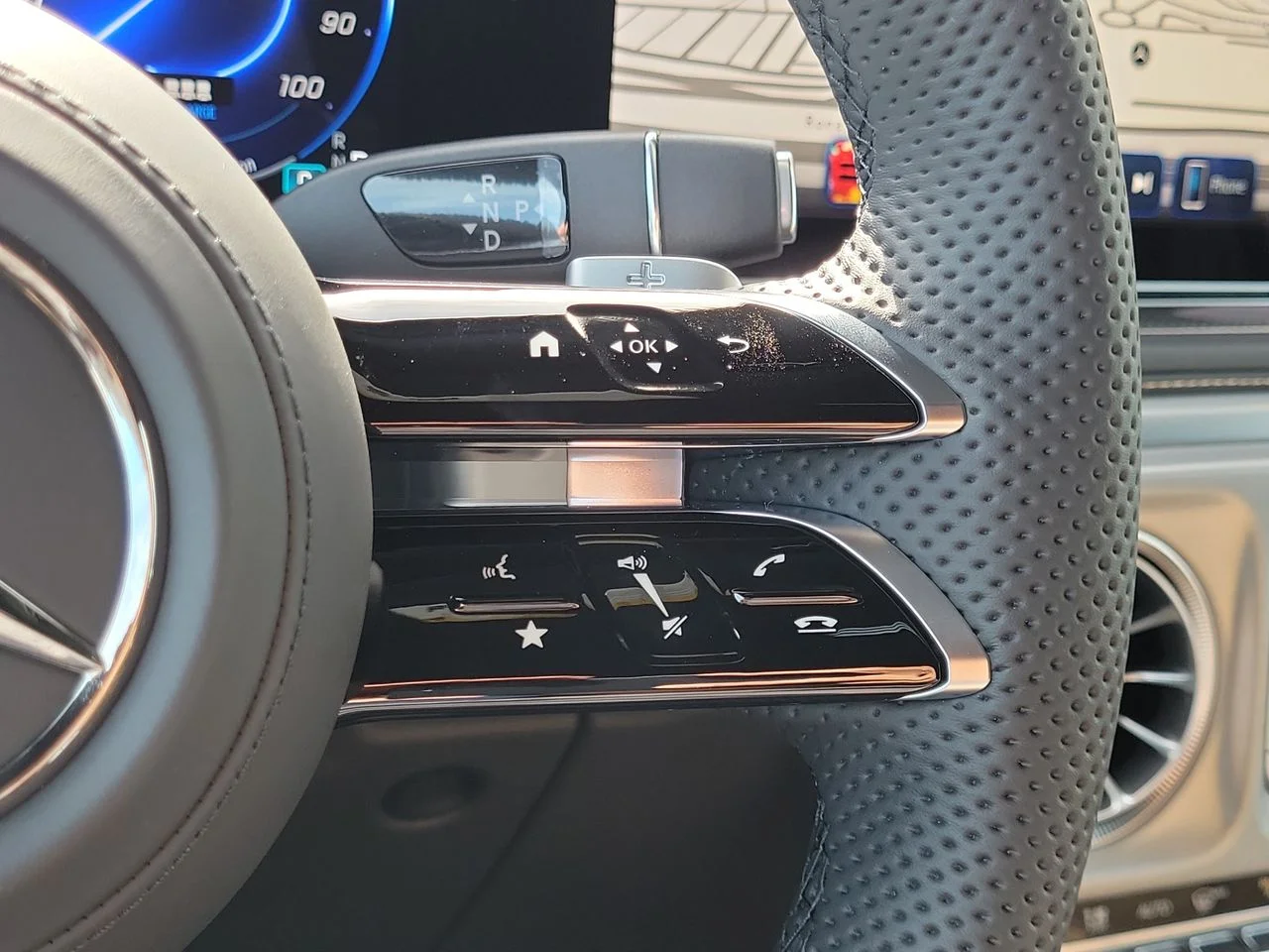 New 2027 Twilight blue Mercedes-Benz G 580 image 33