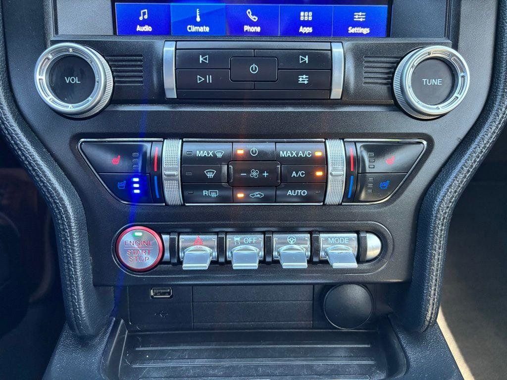 Certified Used 2022 Silver Metallic Ford GT Premium image 33
