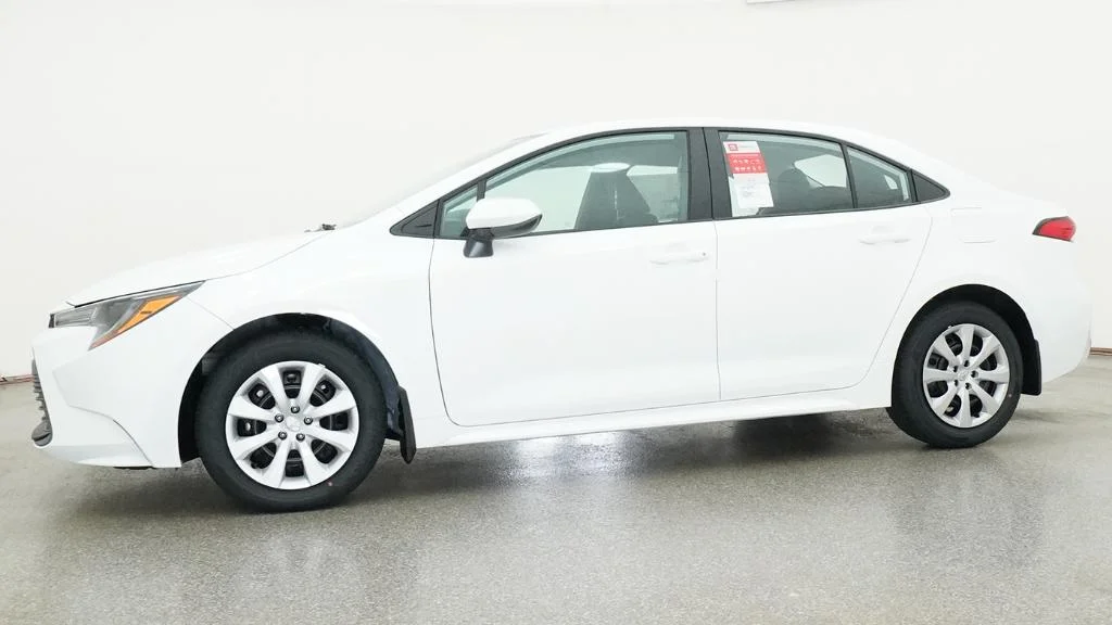 New 2026 Ice Cap Toyota LE image 22