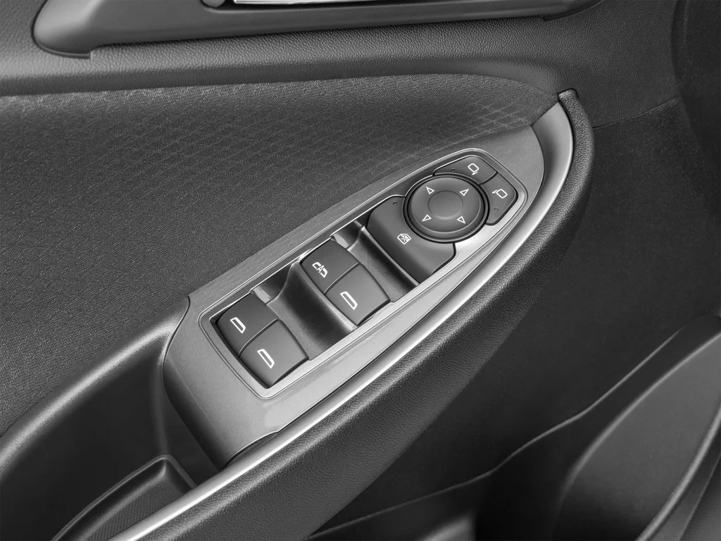 Used 2023 White Chevrolet LT image 13