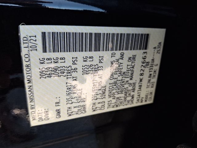 Used 2021 Black Nissan S image 27