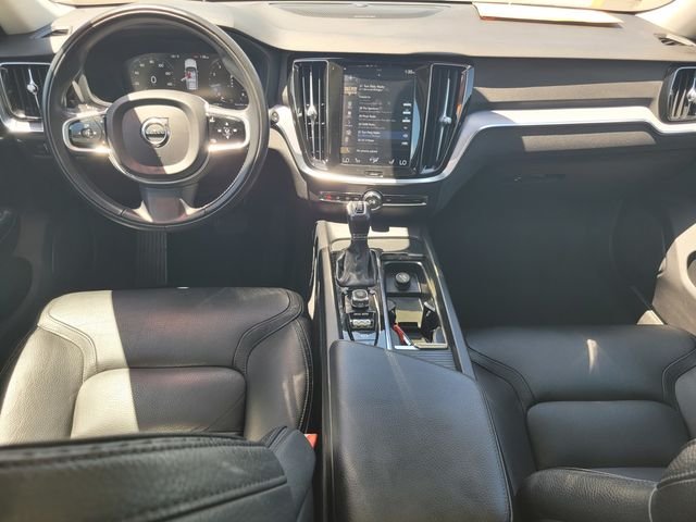 Used 2020 White Volvo T5 image 16