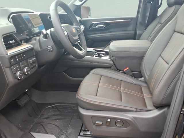 New 2026 Black Chevrolet High Country image 18