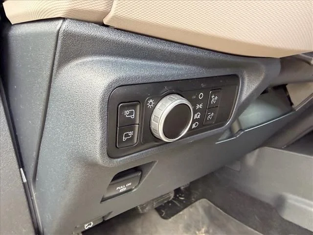 Used 2023 Gray Ford Wildtrak image 16
