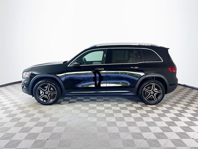 New 2026 Night Black Mercedes-Benz GLB 250 image 4