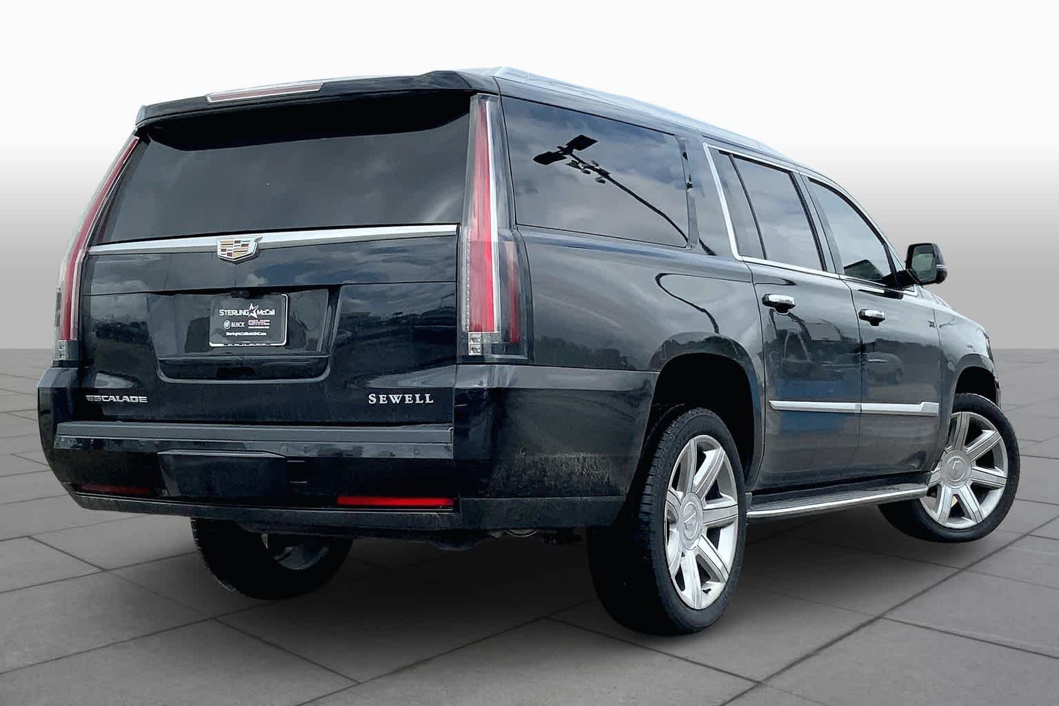 Used 2019 BLACK RAVEN Cadillac Luxury image 13