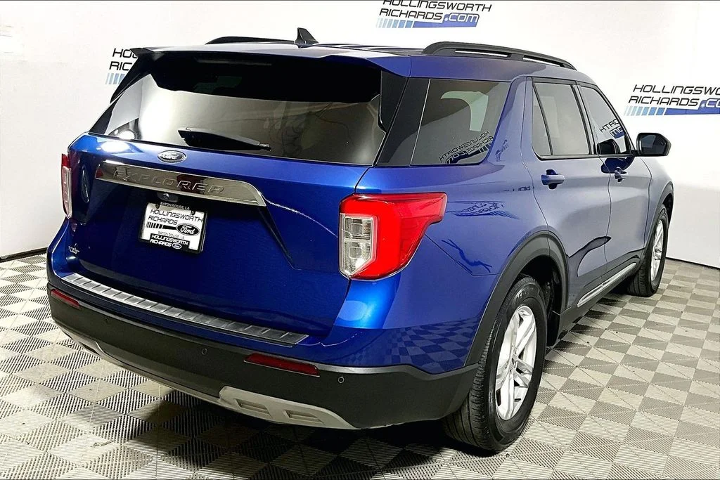 Certified Used 2023 Blue Metallic Ford XLT image 9