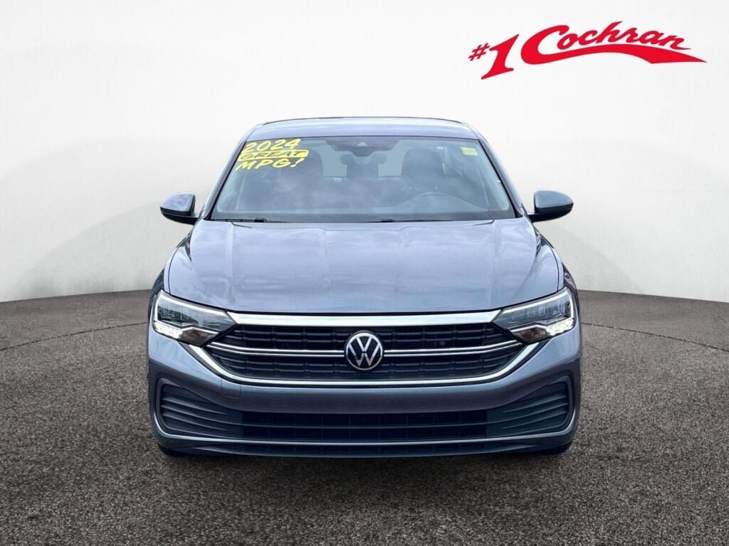 Used 2024 GRY/Grey Volkswagen S image 12