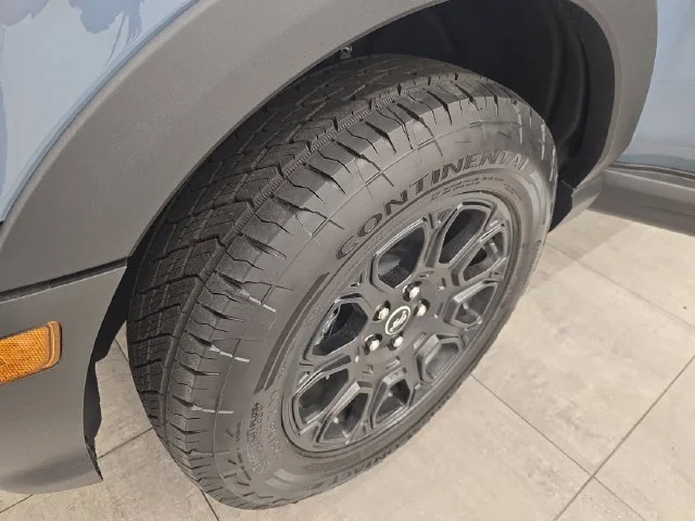 New 2026 Azure Gray Metallic Tri-Coat Ford Badlands® image 40