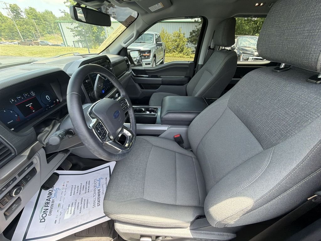 Used 2024 Black Ford XLT image 12