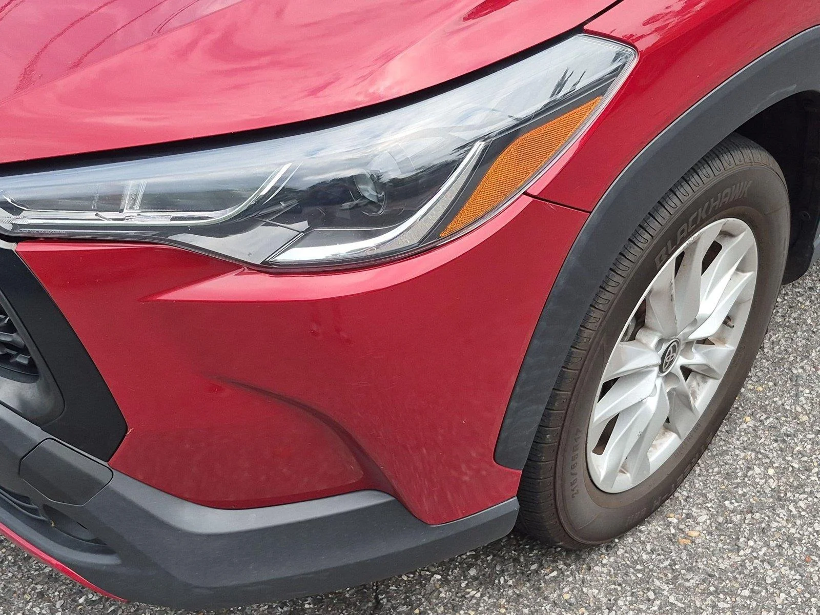 Used 2022 Barcelona Red Metallic Toyota LE image 9