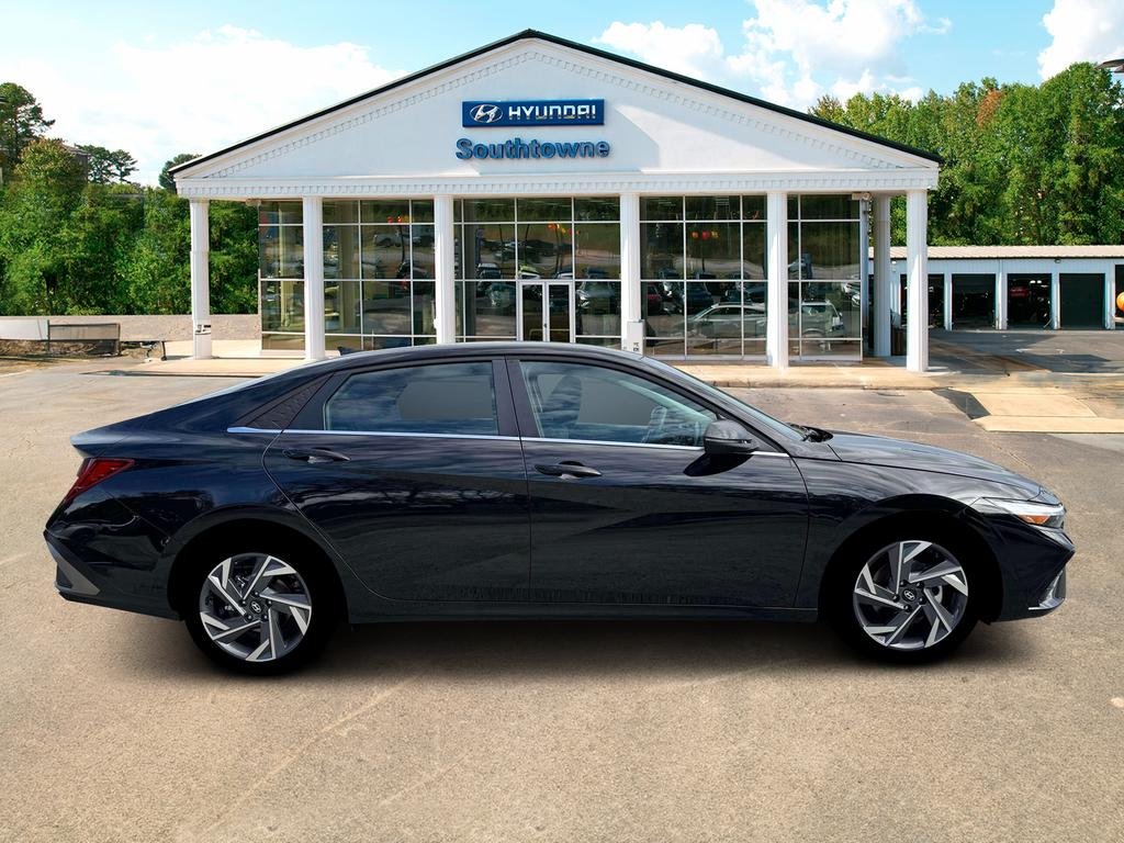 New 2026 Black Hyundai Limited image 9