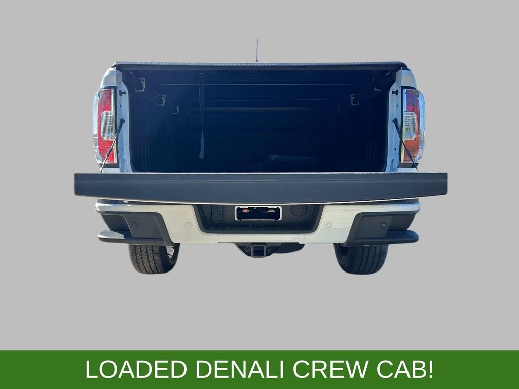 Used 2022 White GMC Denali image 11
