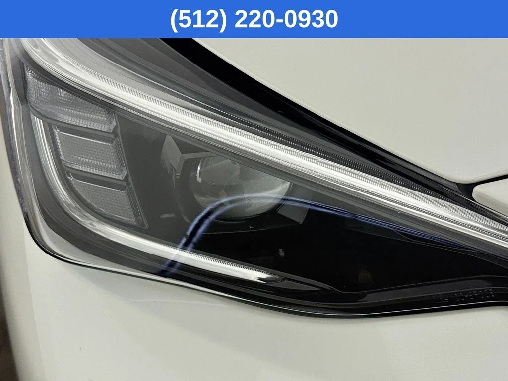 Used 2025 White Subaru Limited image 38