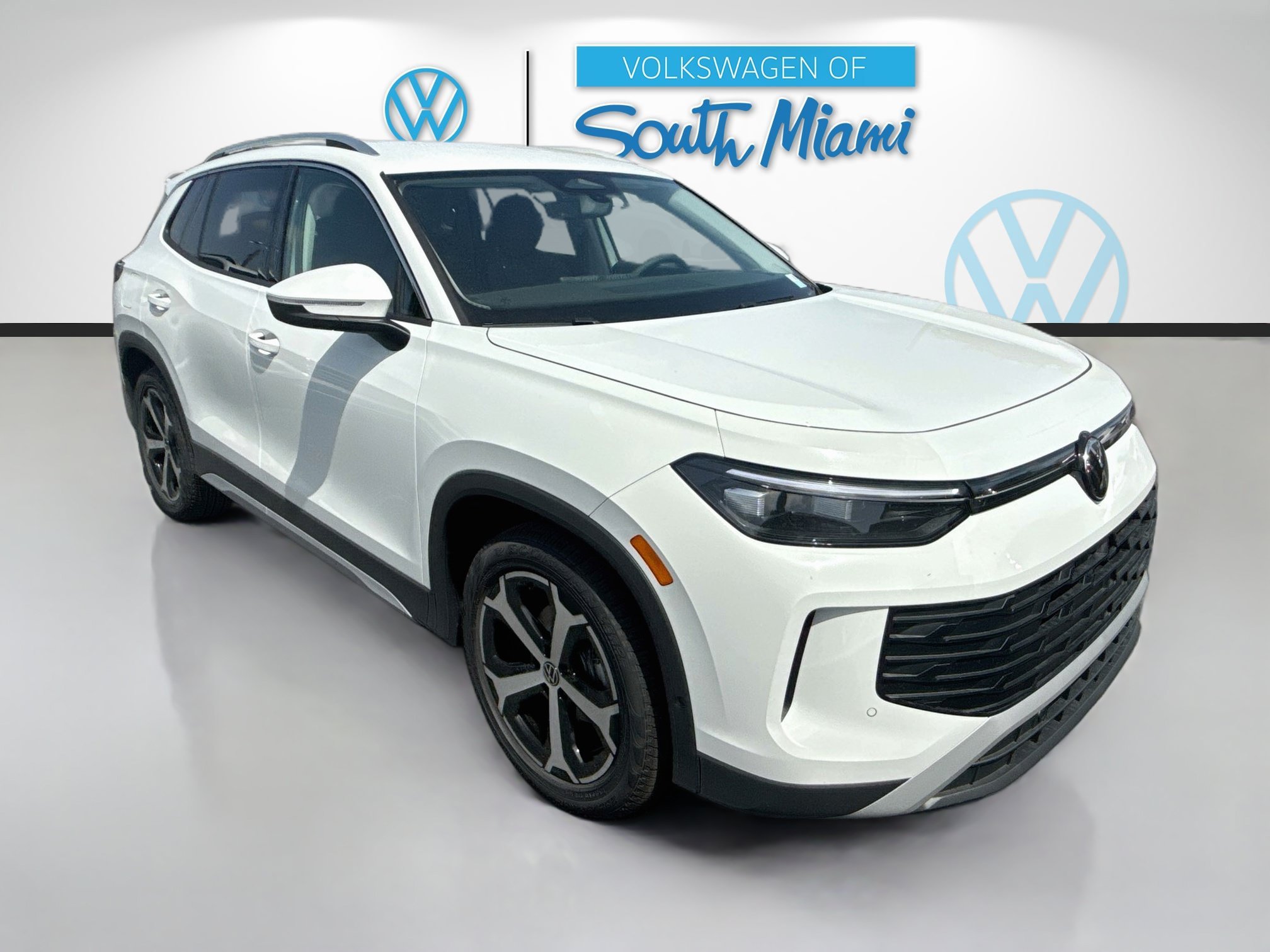 New 2026 White Volkswagen SE image 1