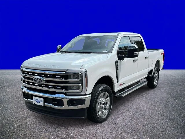 New 2027 Star White Metallic Tri-Coat Ford F-350® Lariat® image 7