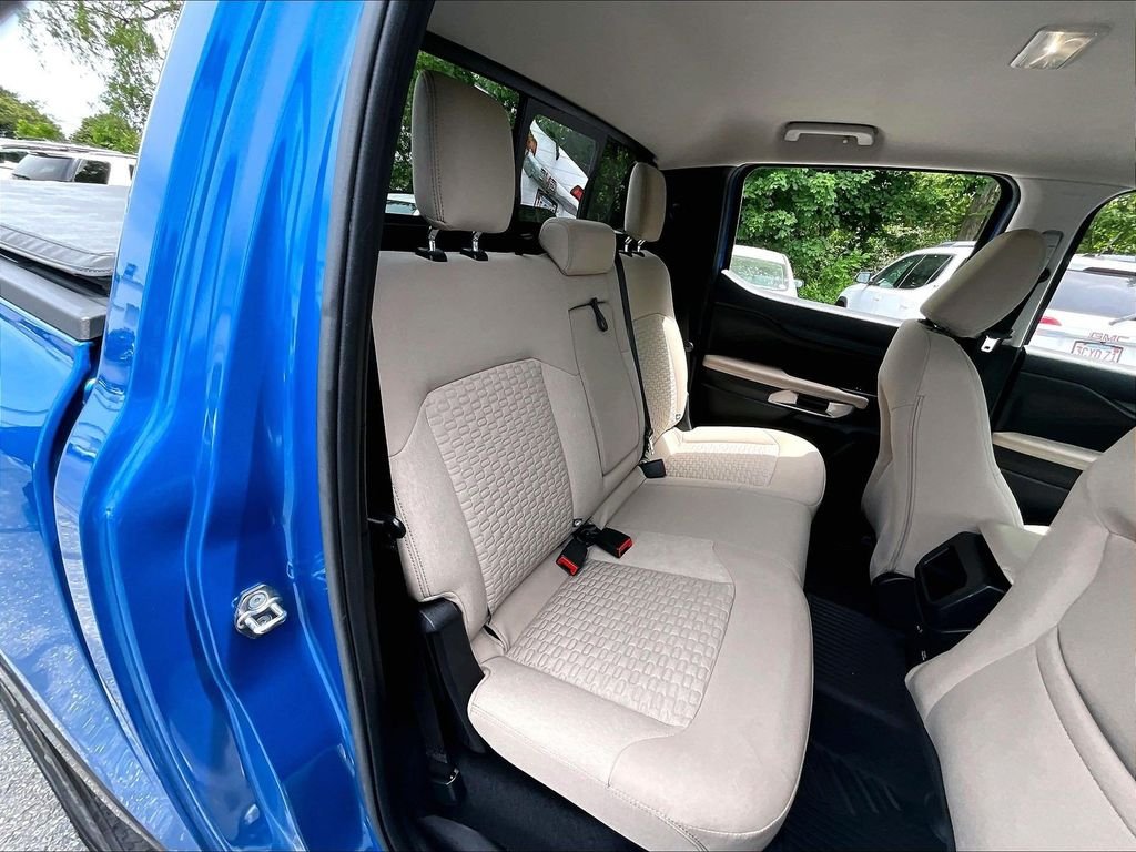 Used 2024 Blue Ford XLT image 15