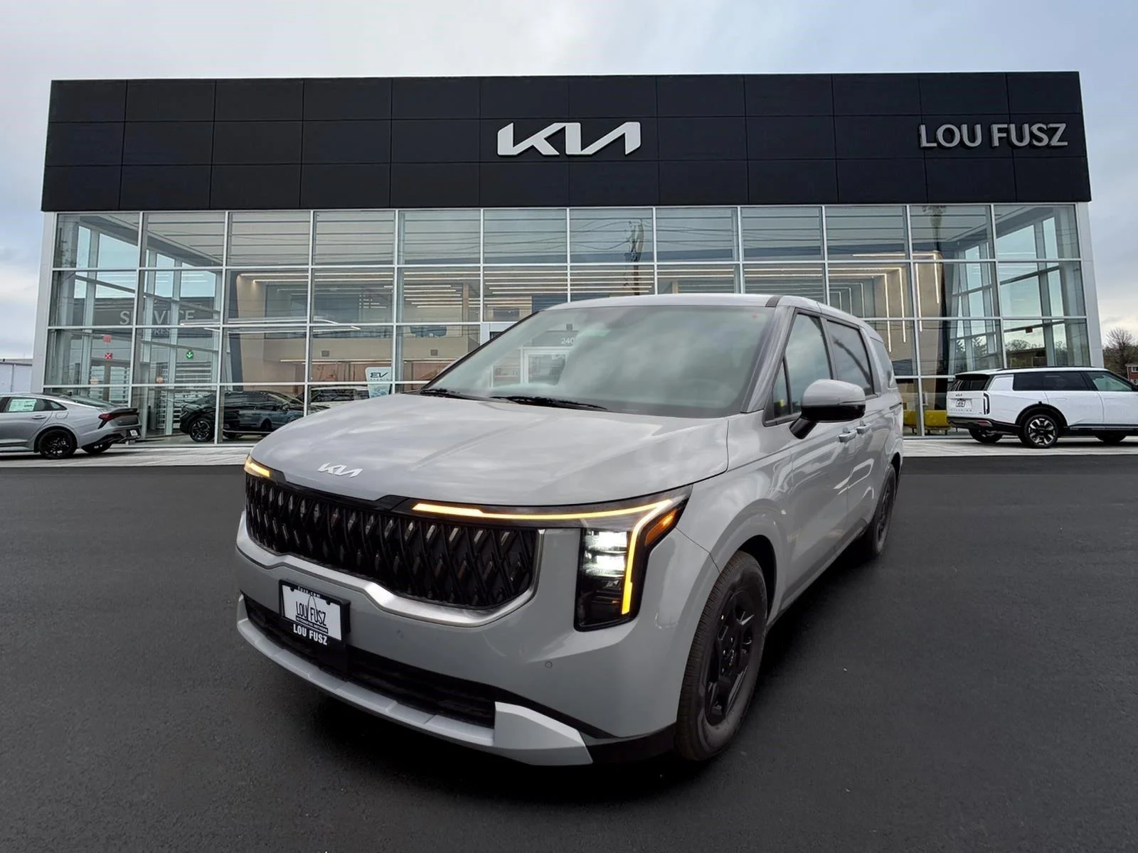 New 2027 Ceramic Silver Kia LX image 1