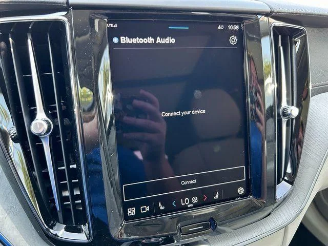 New 2025 White Volvo T8 Ultra image 29