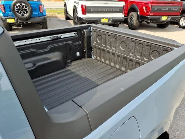 Used 2025 Gray Ford Lariat image 15