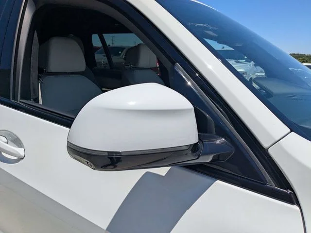 Used 2021 White BMW M50i image 10