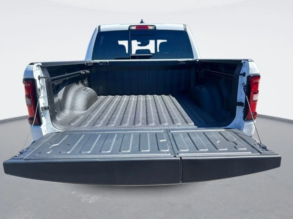 New 2026 Bright White Clearcoat RAM Big Horn/Lone Star image 7