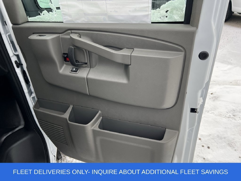 2025 Chevrolet Express Cargo Work Van - Photo 12