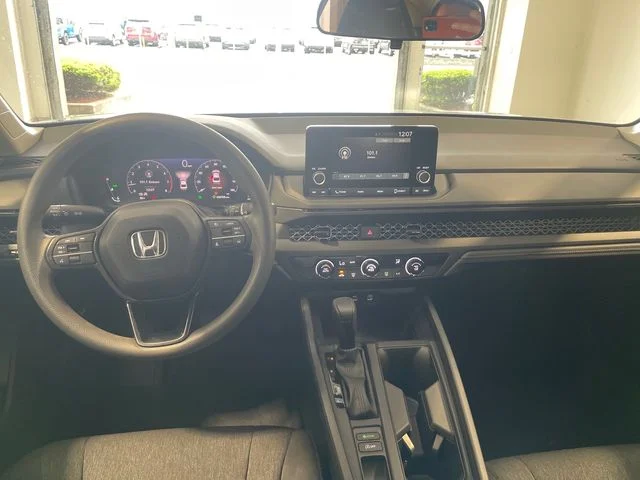 2025 Honda Accord LX - Photo 16