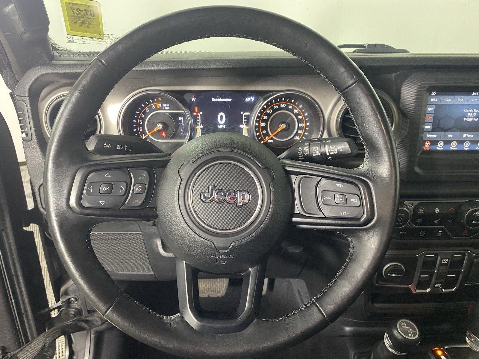 Used 2020 Granite Crystal Metallic Clearcoat Jeep Willys image 13