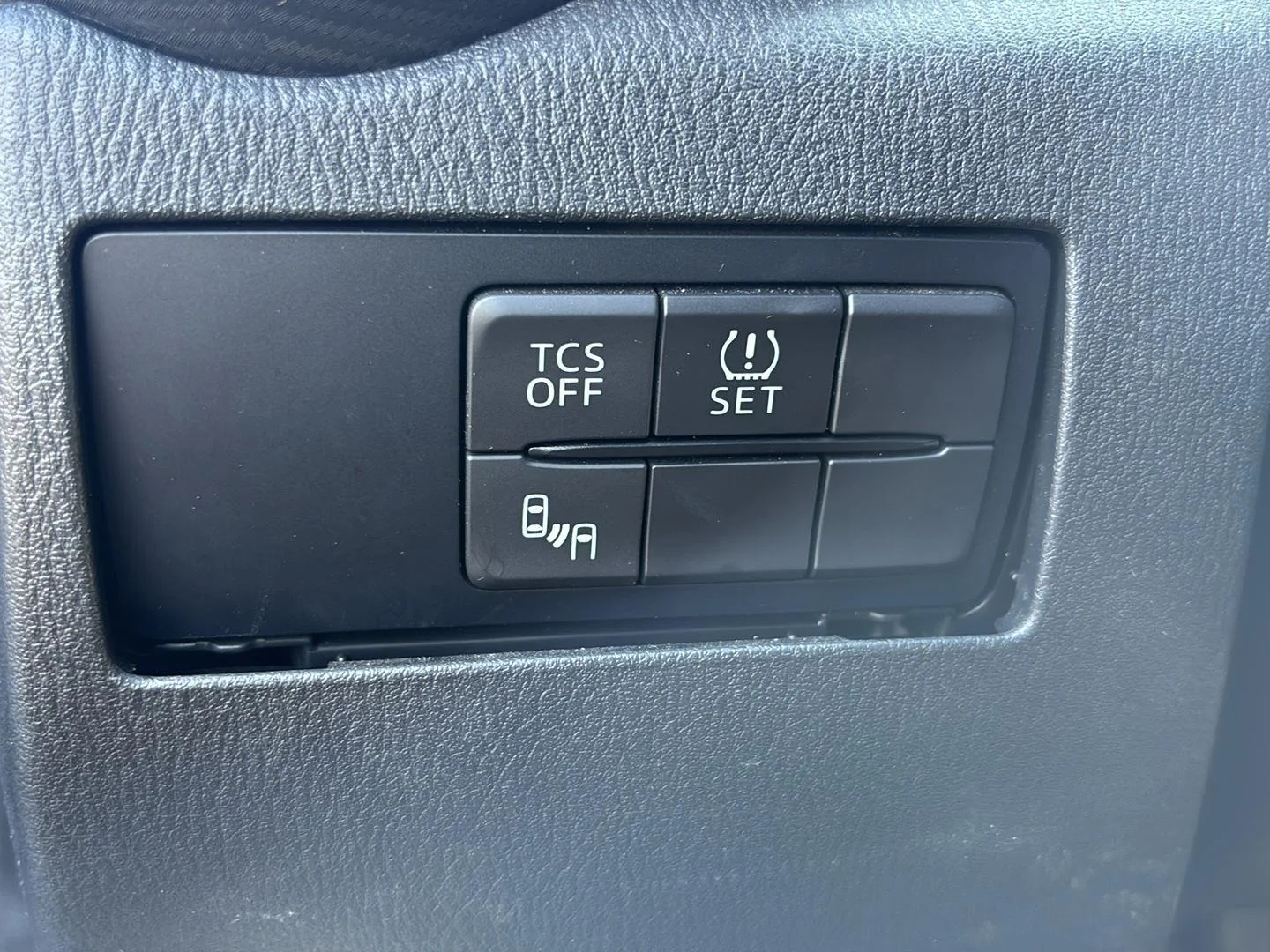 Used 2017 Deep Crystal Blue Mica Mazda Touring image 10