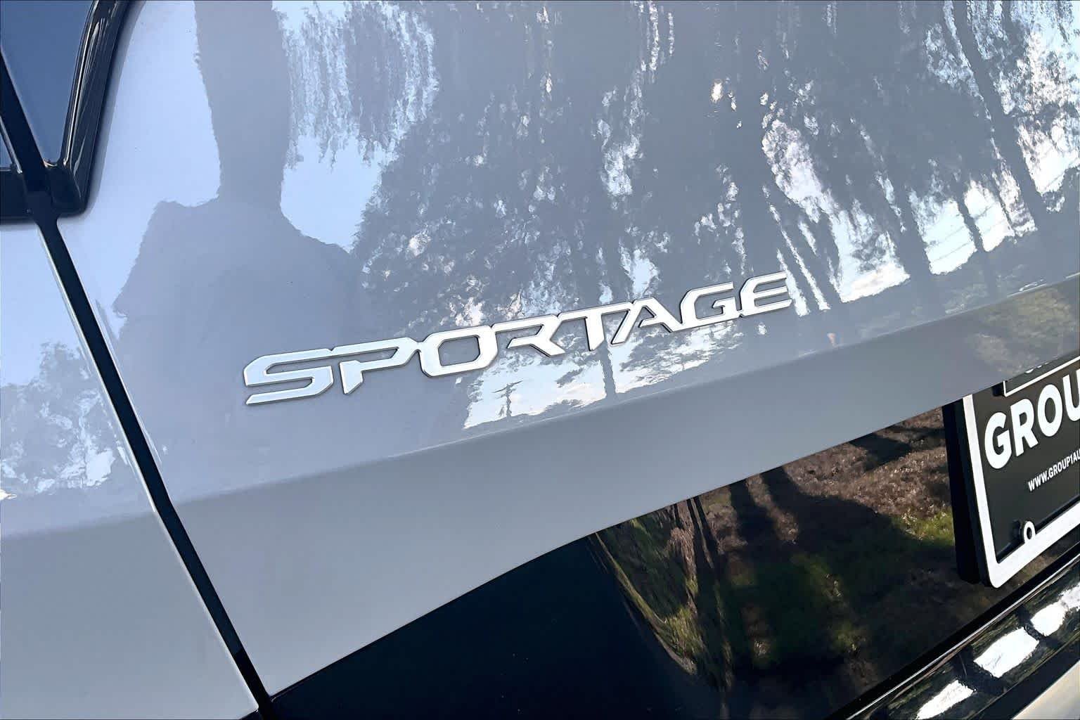 Used 2024 Wolf Gray Kia SX-Prestige image 31
