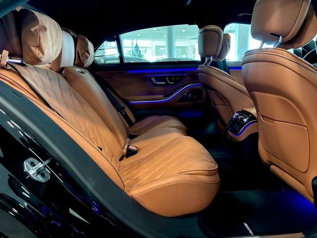 New 2026 Obsidian Black Metallic Mercedes-Benz S 580 image 50