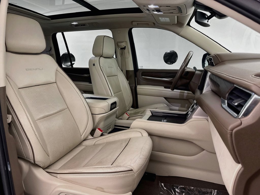 Used 2022 Black GMC Denali image 29