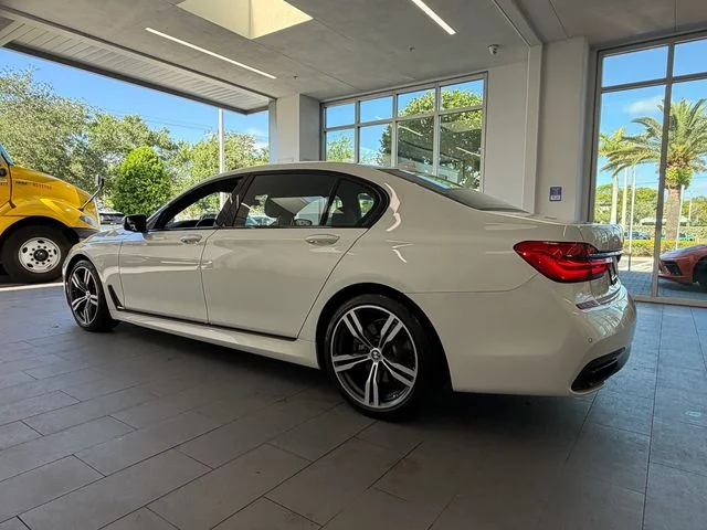 2019 BMW 7 Series 740i - Photo 9