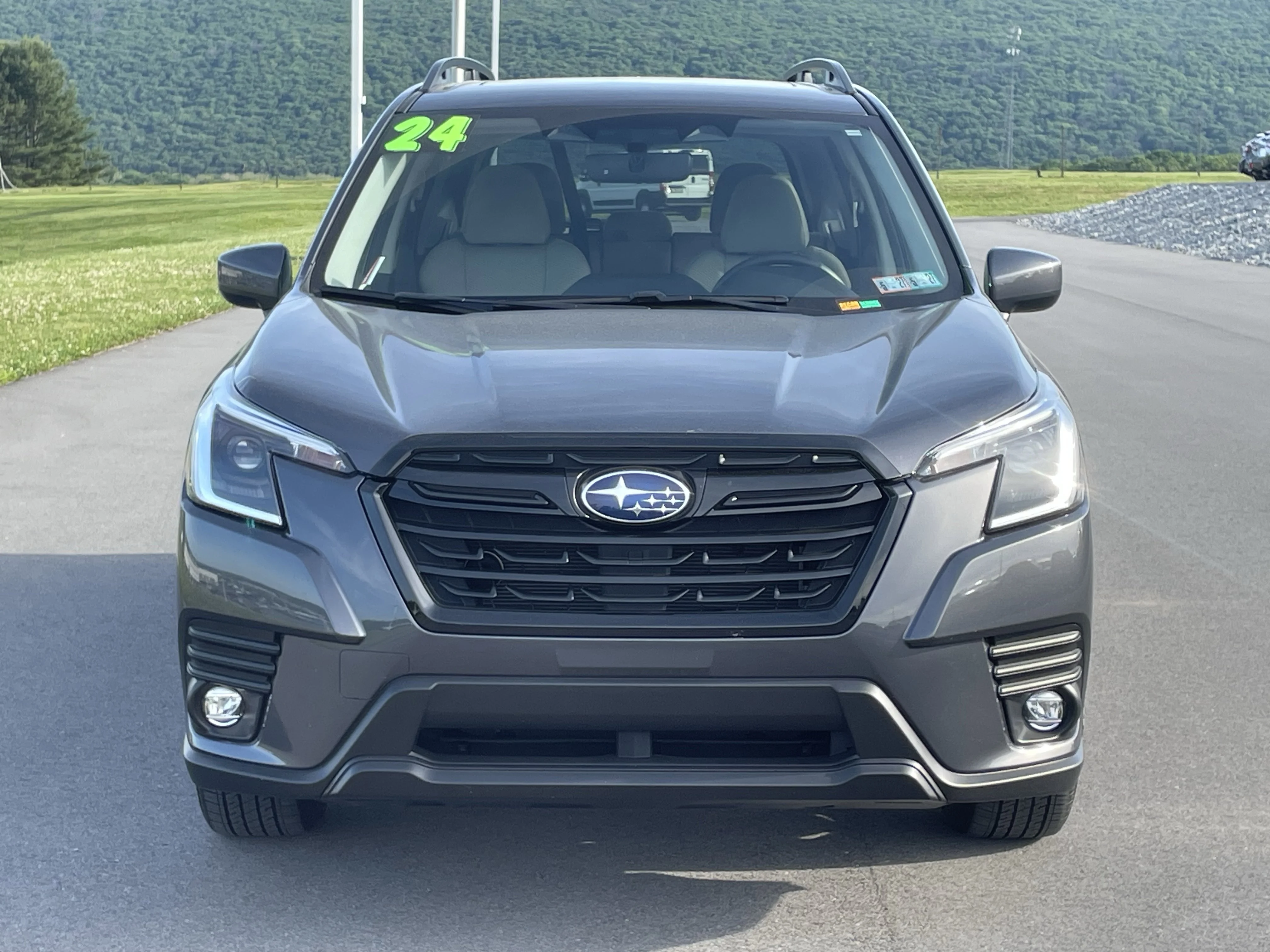 Used 2024 Magnetite Gray Metallic Subaru Premium image 9