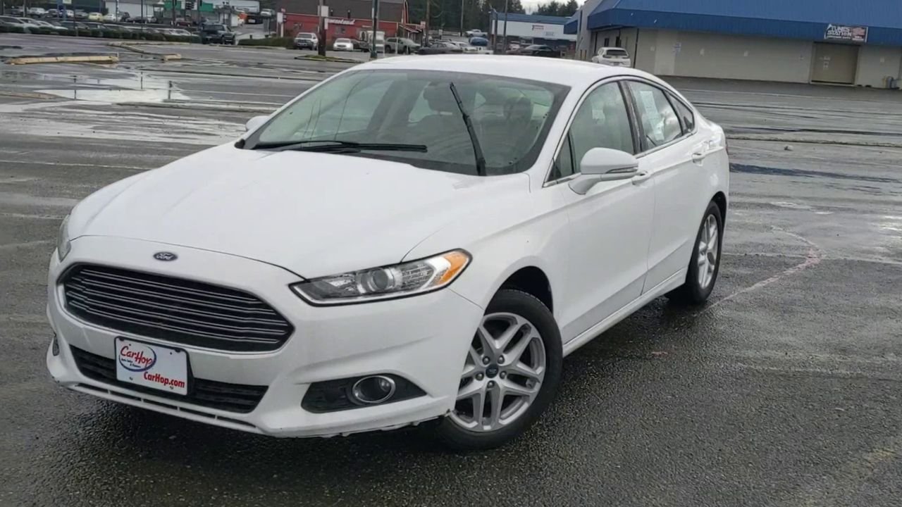 2015 Ford Fusion SE photo 4