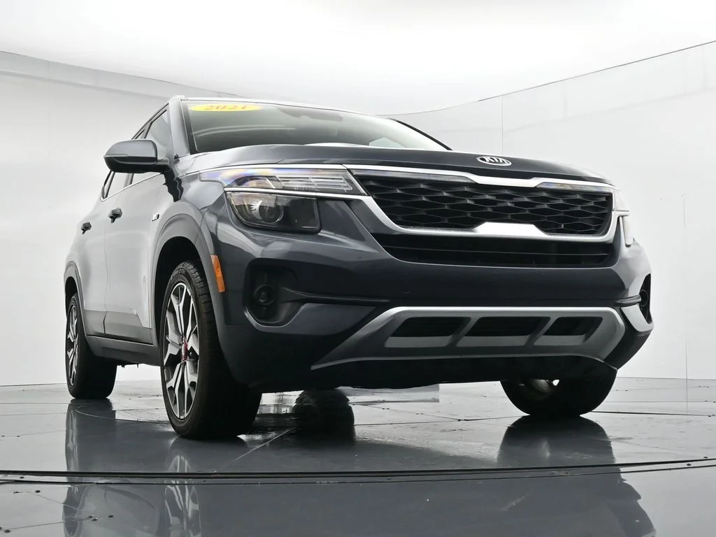 Used 2021 Gray Kia S image 36