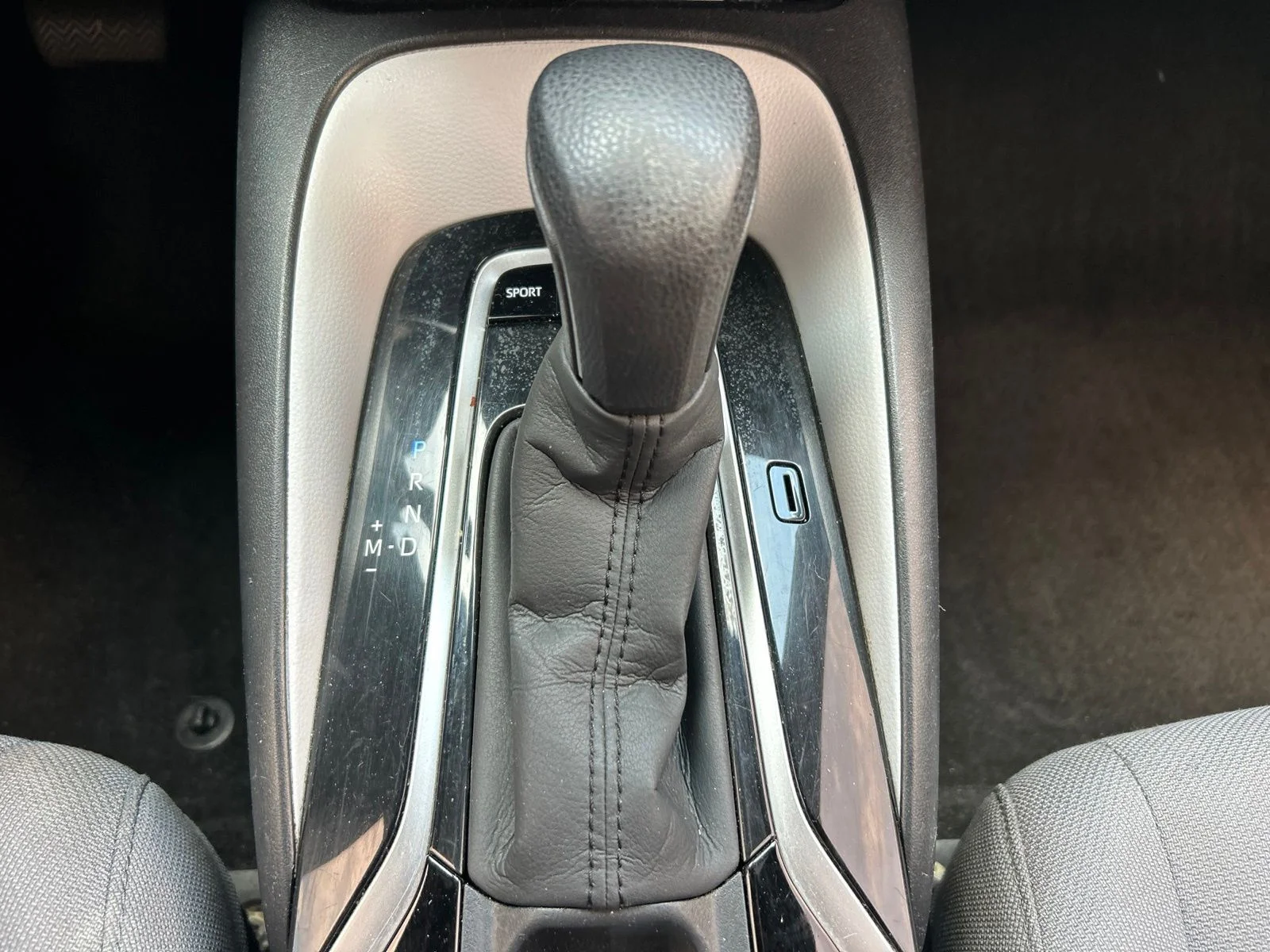 Used 2022 Celestite Toyota SE image 17