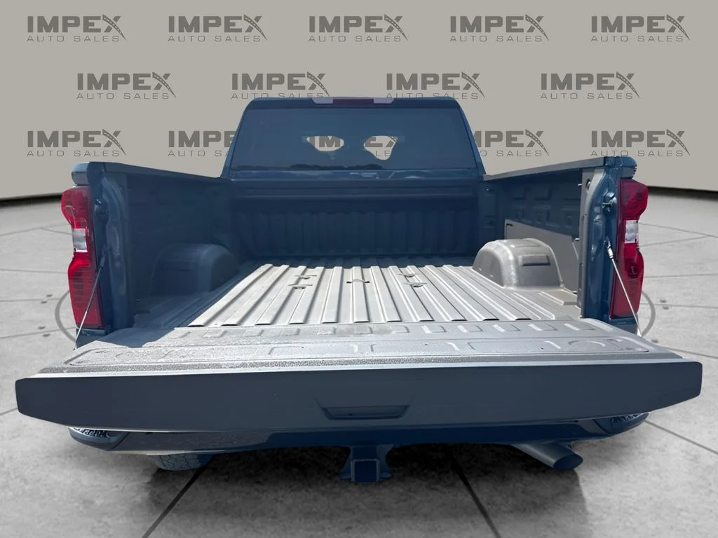 Used 2025 Blue Chevrolet Custom image 16