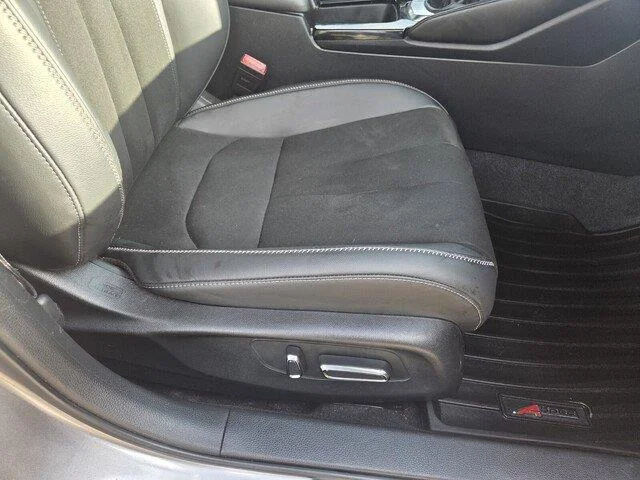 Used 2024 Liquid Carbon Metallic Acura w/A-Spec Technology Package image 28