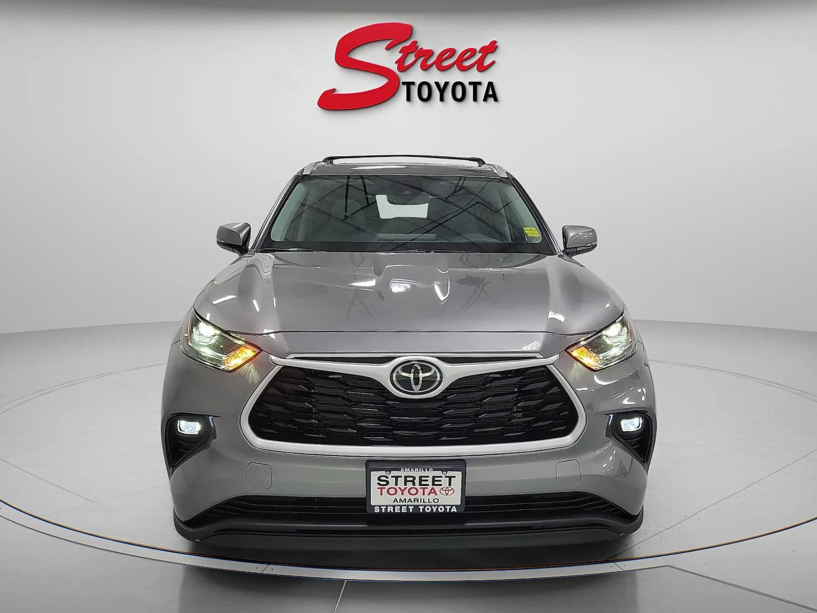 New 2026 Heavy Metal Toyota XLE image 6