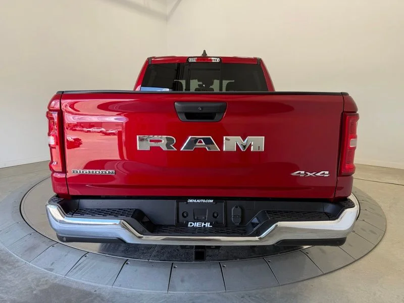 New 2026 Molten Red Pearl-Coat Exterior Paint RAM Big Horn/Lone Star image 6
